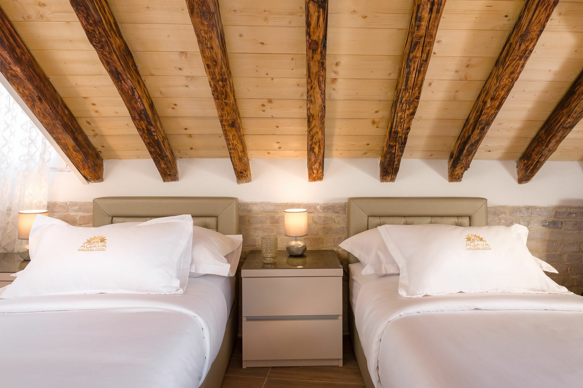 Agava Lux Rooms&pool Guest house
